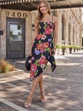 open lace back dress Elliatt Cassini Dress main image 1